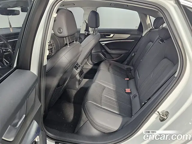 Audi A6 2020 2.0 автомат (гидро), миниатюра 9