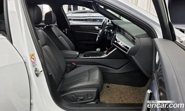Audi A6 2021 2.0 автомат (гидро), миниатюра 11