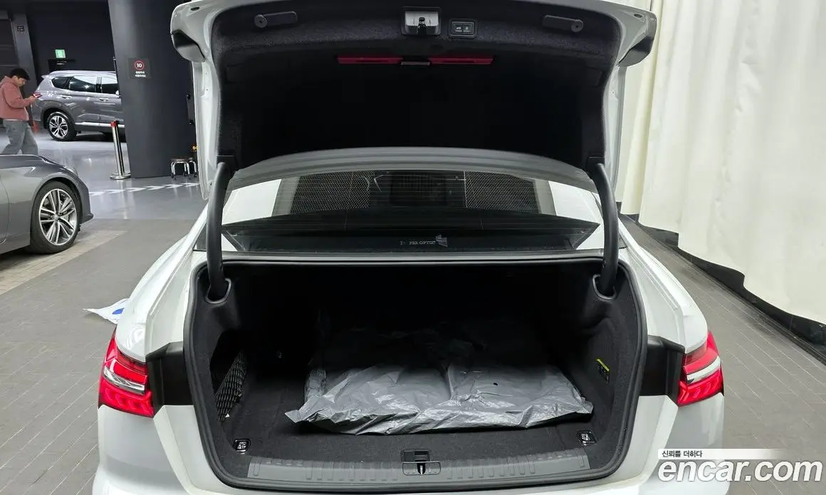 Audi A6 2021 2.0 автомат (гидро), фото 20