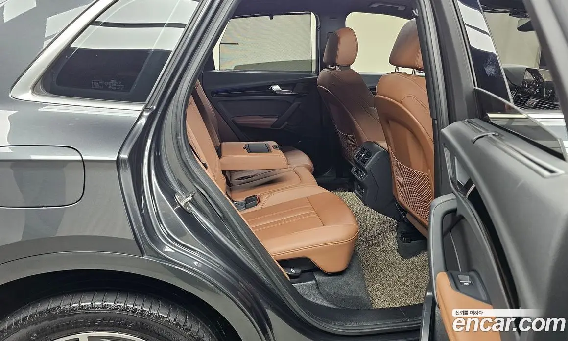Audi Q5 2022 2.0 автомат (гидро), фото 12