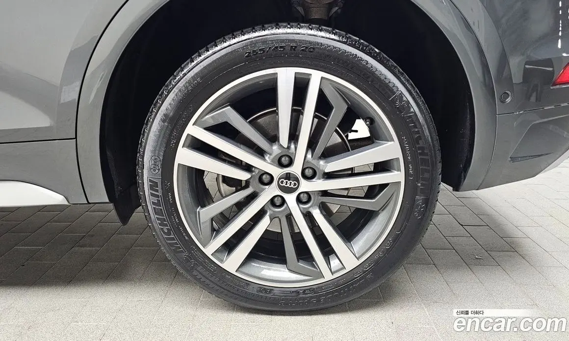 Audi Q5 2022 2.0 автомат (гидро), фото 5