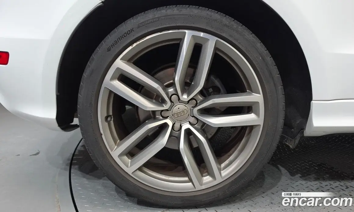 Audi SQ5 2014 3.0 автомат (гидро), фото 5 Audi SQ5 2014 3.0 автомат (гидро), фото 5