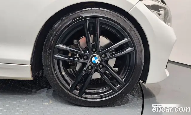 BMW 1 серия 2017 2.0 автомат (гидро), миниатюра 4 BMW 1 серия 2017 2.0 автомат (гидро), миниатюра 4