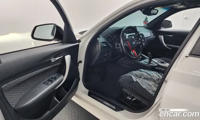 BMW 1 серия 2017 2.0 автомат (гидро), миниатюра 9 BMW 1 серия 2017 2.0 автомат (гидро), миниатюра 9