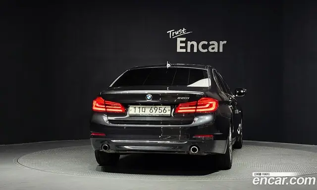 BMW 5 серия 2018 2.0 автомат (гидро), миниатюра 4