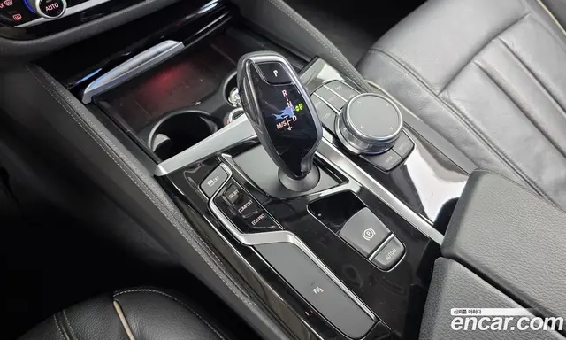 BMW 5 серия 2018 2.0 автомат (гидро), миниатюра 9