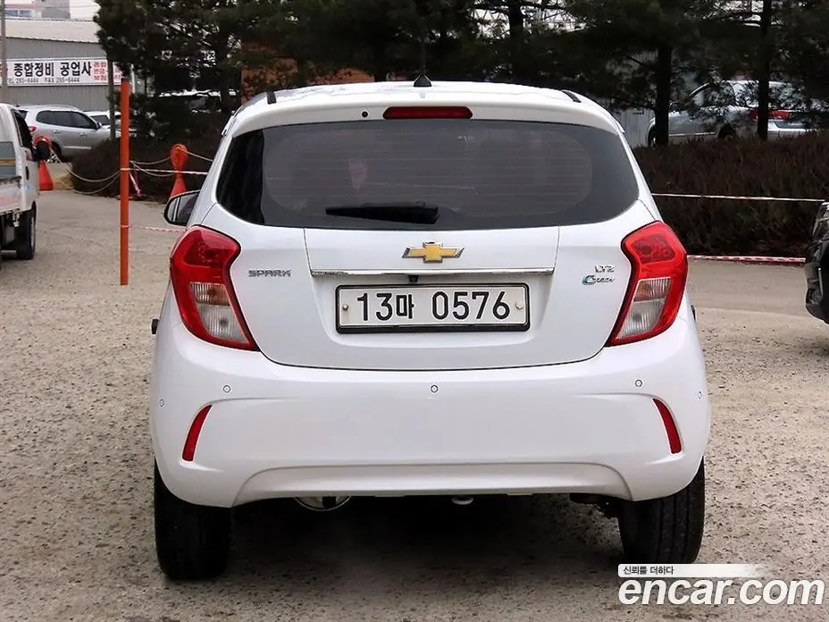 Chevrolet Spark 2015 1.0 автомат (гидро), фото 4 Chevrolet Spark 2015 1.0 автомат (гидро), фото 4