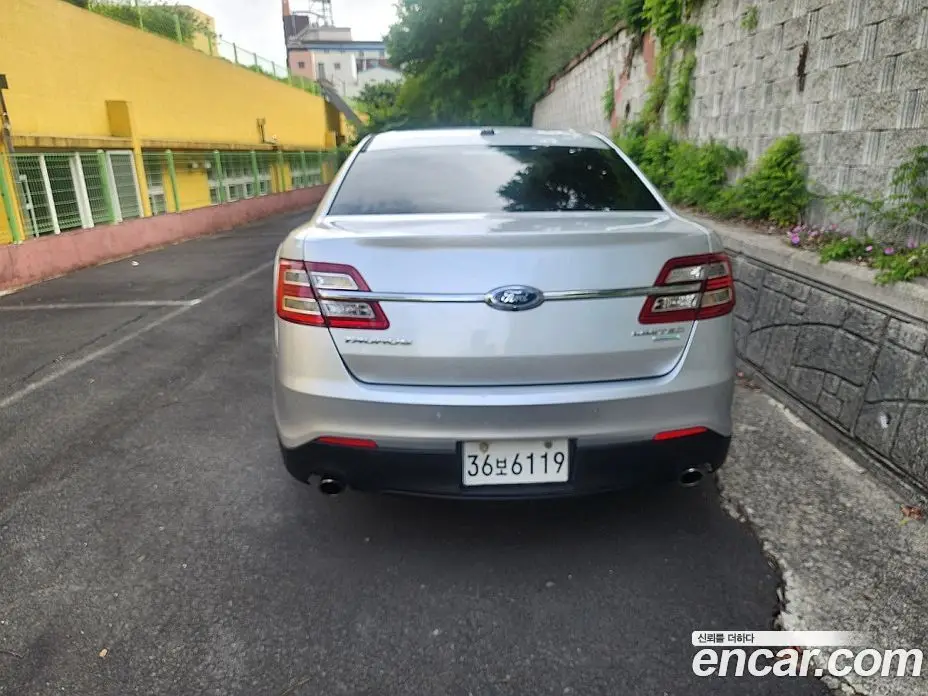 Ford Taurus 2013 2.0 автомат (гидро), фото 5 Ford Taurus 2013 2.0 автомат (гидро), фото 5