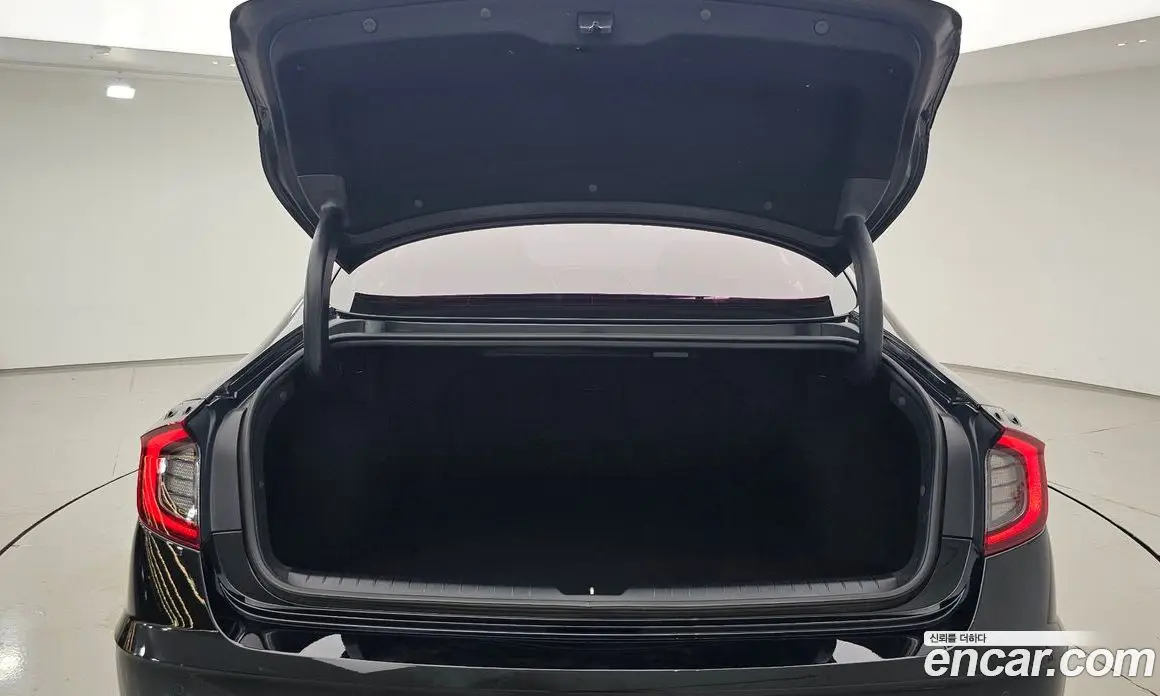 Hyundai Sonata 2020 2.0 автомат (гидро), фото 20