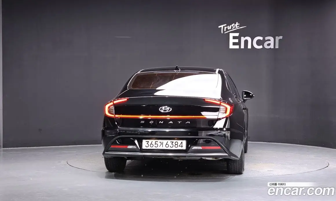 Hyundai Sonata 2022 2.0 автомат (гидро), фото 4