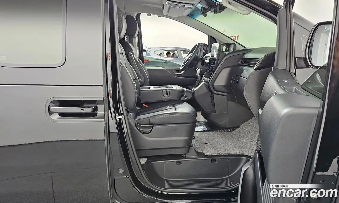 Hyundai Staria 2025 3.5 автомат (гидро), фото 11 Hyundai Staria 2025 3.5 автомат (гидро), фото 11