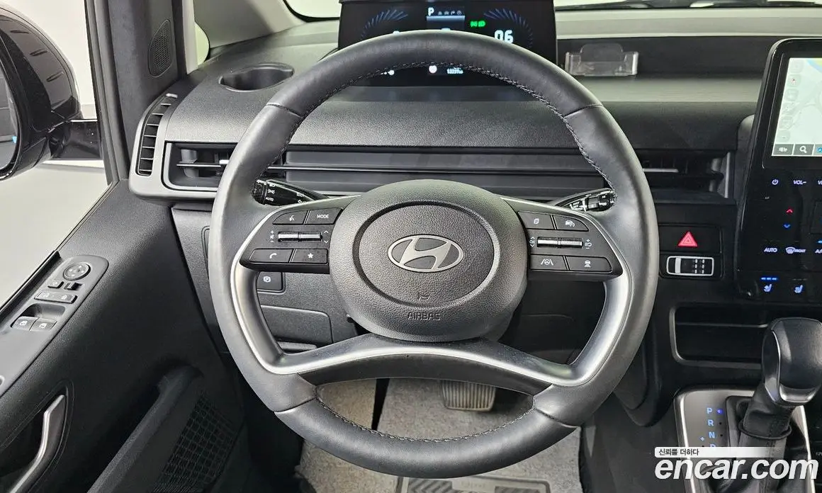 Hyundai Staria 2025 3.5 автомат (гидро), фото 13 Hyundai Staria 2025 3.5 автомат (гидро), фото 13