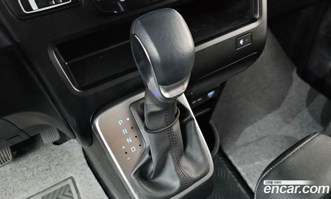 Hyundai Staria 2025 3.5 автомат (гидро), фото 9 Hyundai Staria 2025 3.5 автомат (гидро), фото 9