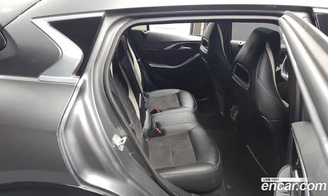 Infiniti Q30 2017 2.0 автомат (гидро), миниатюра 11