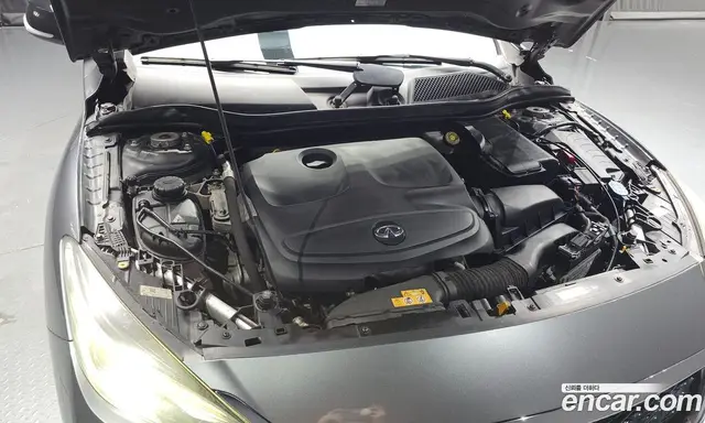 Infiniti Q30 2017 2.0 автомат (гидро), миниатюра 6