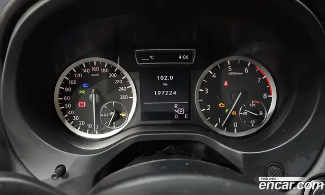 Infiniti Q30 2017 2.0 автомат (гидро), миниатюра 8