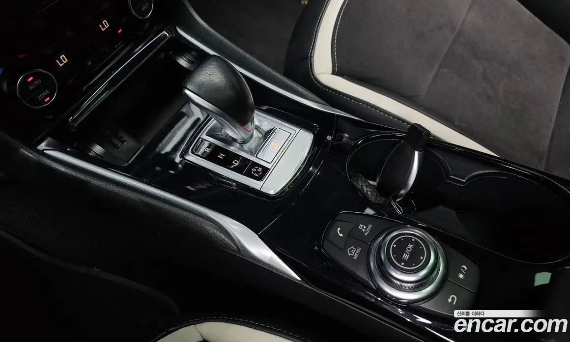 Infiniti Q30 2017 2.0 автомат (гидро), фото 9