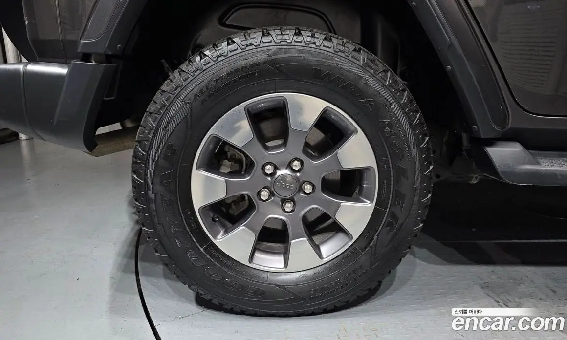 Jeep Wrangler 2019 2.0 автомат (гидро), фото 5