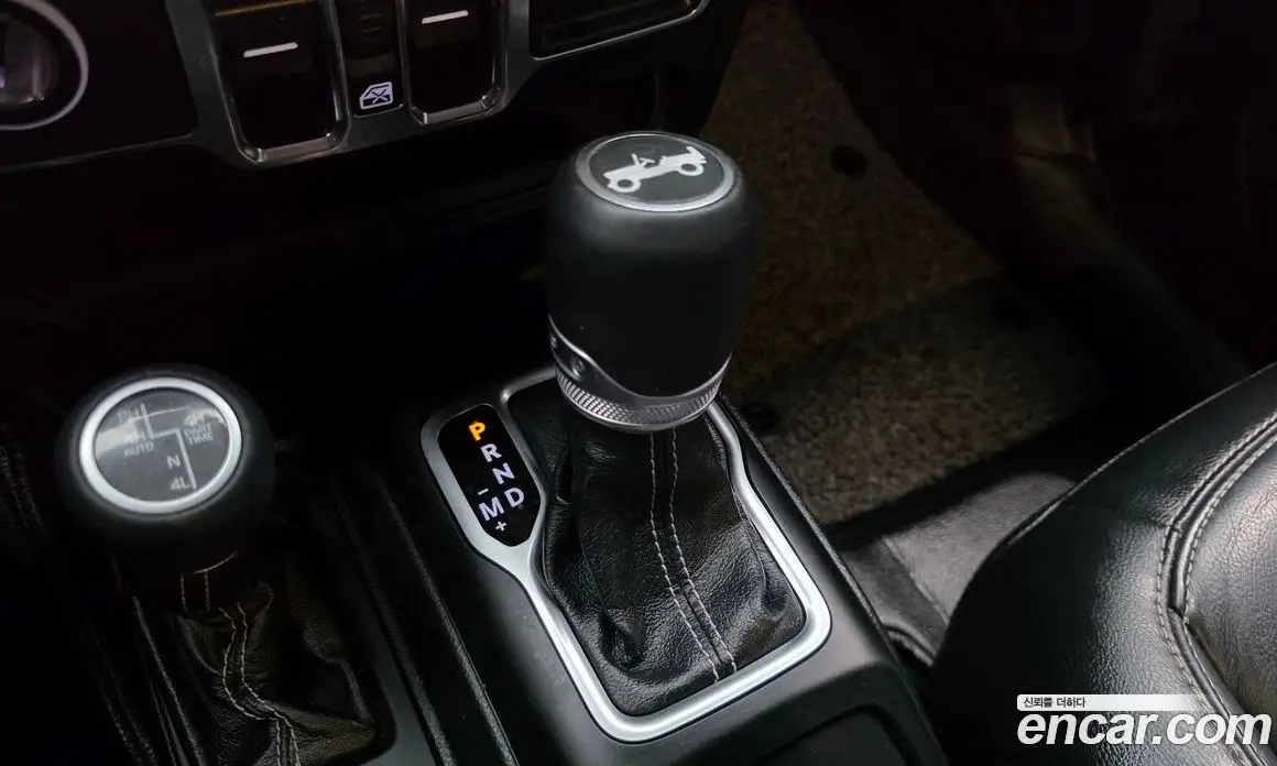 Jeep Wrangler 2019 2.0 автомат (гидро), фото 9