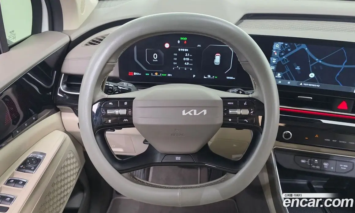 Kia Carnival 2024 1.6 автомат (гидро), фото 13