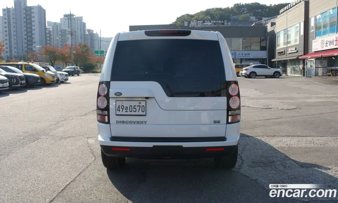 Land Rover Discovery 2016 3.0 автомат (гидро), фото 4