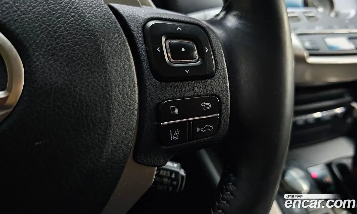 Lexus NX 2019 2.5 автомат (гидро), фото 16 Lexus NX 2019 2.5 автомат (гидро), фото 16