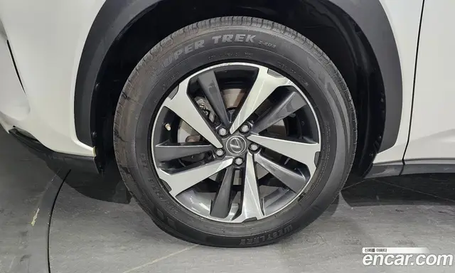 Lexus NX 2019 2.5 автомат (гидро), миниатюра 5 Lexus NX 2019 2.5 автомат (гидро), миниатюра 5