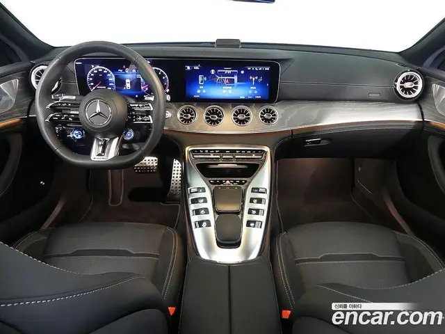 Mercedes-Benz AMG GT 2024 3.0 автомат (гидро), миниатюра 6