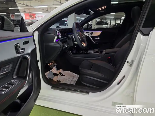 Mercedes-Benz CLA-Class 2023 2.0 автомат (гидро), миниатюра 12