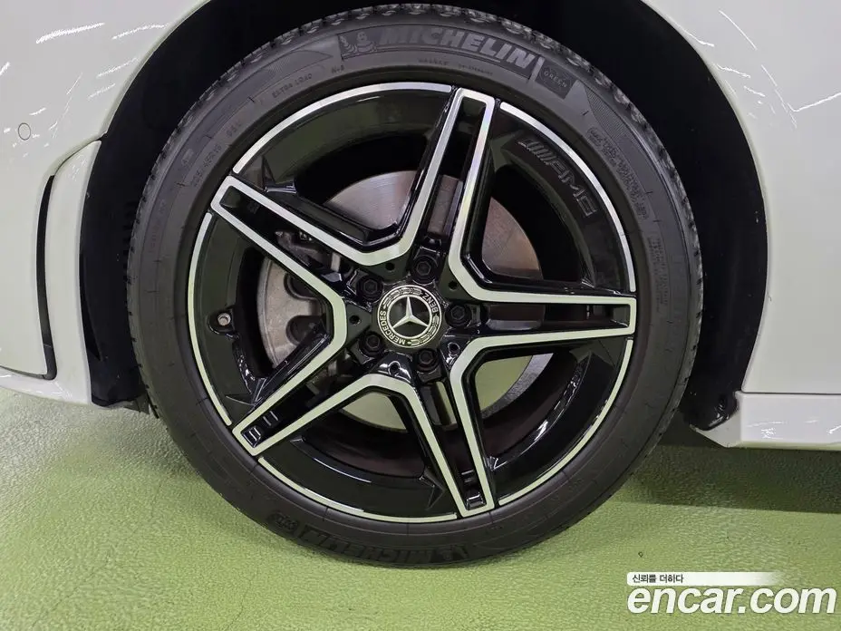 Mercedes-Benz CLA-Class 2023 2.0 автомат (гидро), фото 8