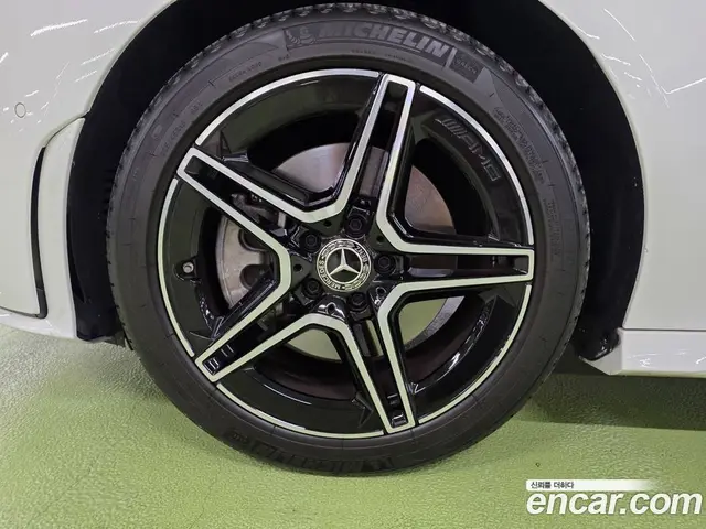 Mercedes-Benz CLA-Class 2023 2.0 автомат (гидро), миниатюра 8