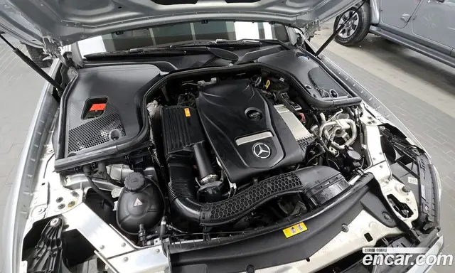 Mercedes-Benz E-Class 2017 2.0 автомат (гидро), миниатюра 6 Mercedes-Benz E-Class 2017 2.0 автомат (гидро), миниатюра 6