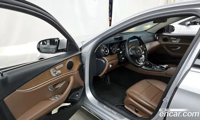 Mercedes-Benz E-Class 2017 2.0 автомат (гидро), миниатюра 10 Mercedes-Benz E-Class 2017 2.0 автомат (гидро), миниатюра 10