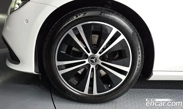 Mercedes-Benz E-Class 2021 2.0 автомат (гидро), миниатюра 5 Mercedes-Benz E-Class 2021 2.0 автомат (гидро), миниатюра 5