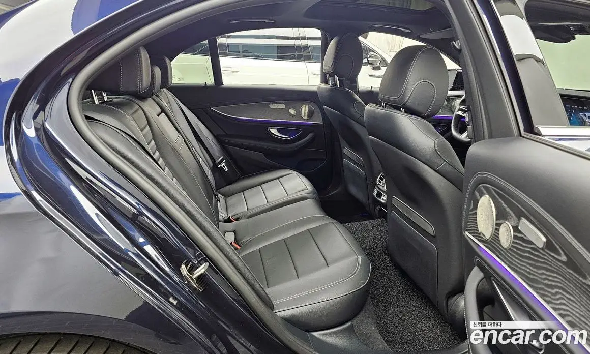 Mercedes-Benz E-Class 2022 2.0 автомат (гидро), фото 11