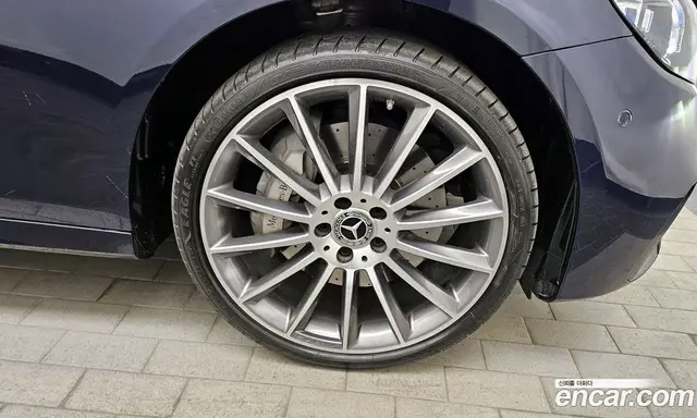 Mercedes-Benz E-Class 2022 2.0 автомат (гидро), миниатюра 4