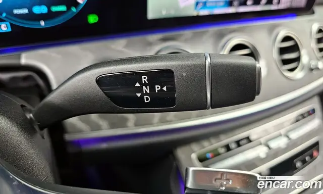 Mercedes-Benz E-Class 2022 2.0 автомат (гидро), миниатюра 8