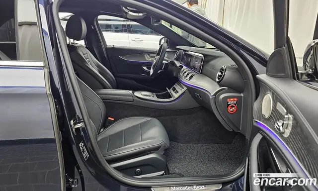Mercedes-Benz E-Class 2022 2.0 автомат (гидро), миниатюра 10