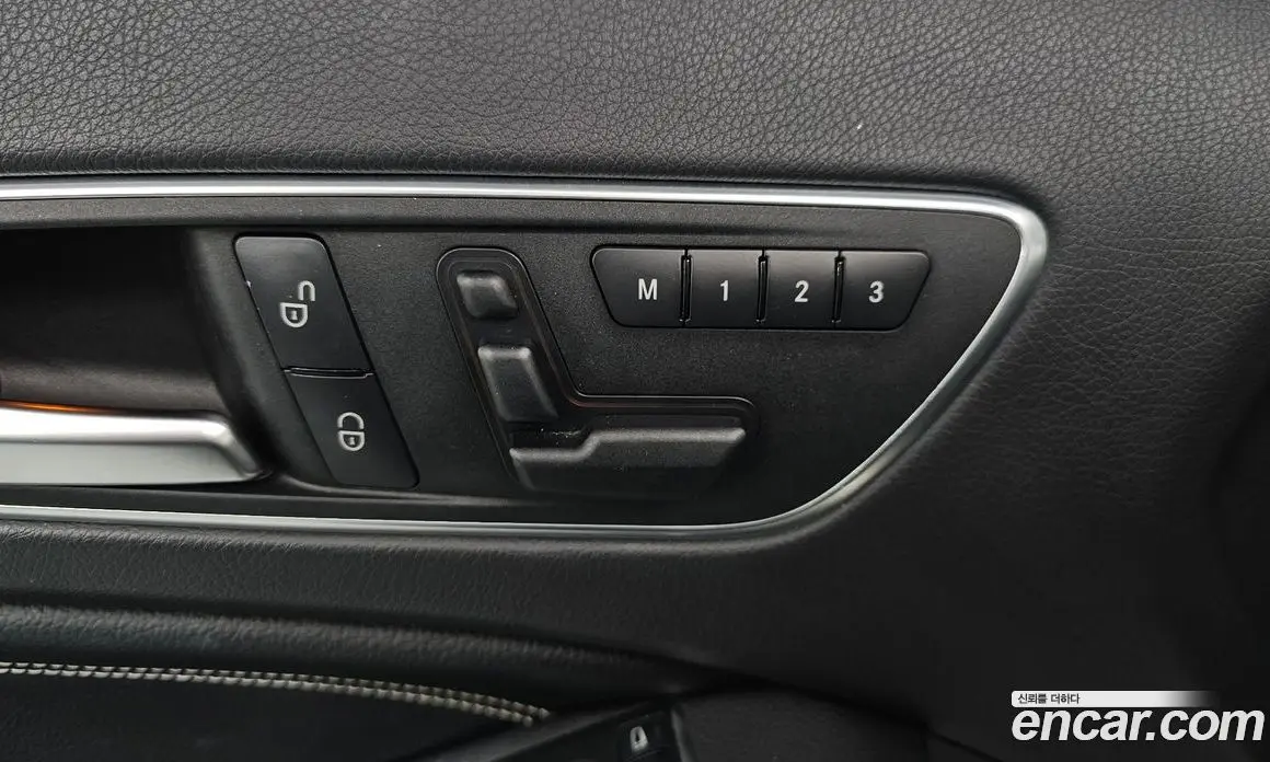 Mercedes-Benz GLA-Class 2016 2.1 автомат (гидро), фото 17 Mercedes-Benz GLA-Class 2016 2.1 автомат (гидро), фото 17