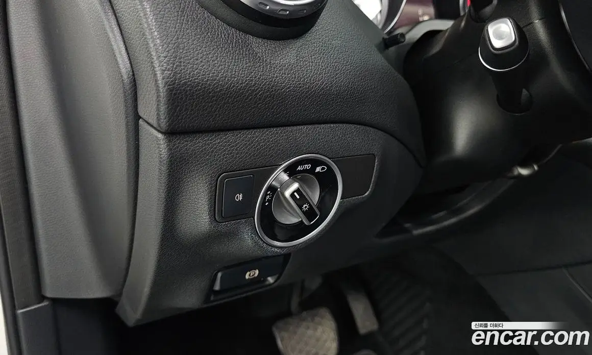 Mercedes-Benz GLA-Class 2016 2.1 автомат (гидро), фото 18 Mercedes-Benz GLA-Class 2016 2.1 автомат (гидро), фото 18