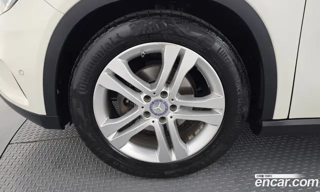 Mercedes-Benz GLA-Class 2016 2.1 автомат (гидро), миниатюра 5 Mercedes-Benz GLA-Class 2016 2.1 автомат (гидро), миниатюра 5