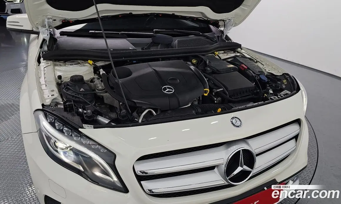 Mercedes-Benz GLA-Class 2016 2.1 автомат (гидро), фото 6 Mercedes-Benz GLA-Class 2016 2.1 автомат (гидро), фото 6