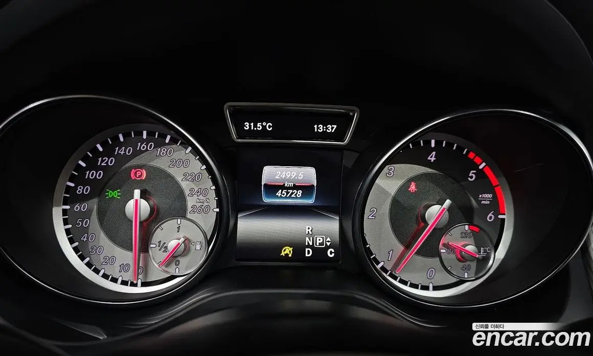 Mercedes-Benz GLA-Class 2016 2.1 автомат (гидро), фото 8 Mercedes-Benz GLA-Class 2016 2.1 автомат (гидро), фото 8