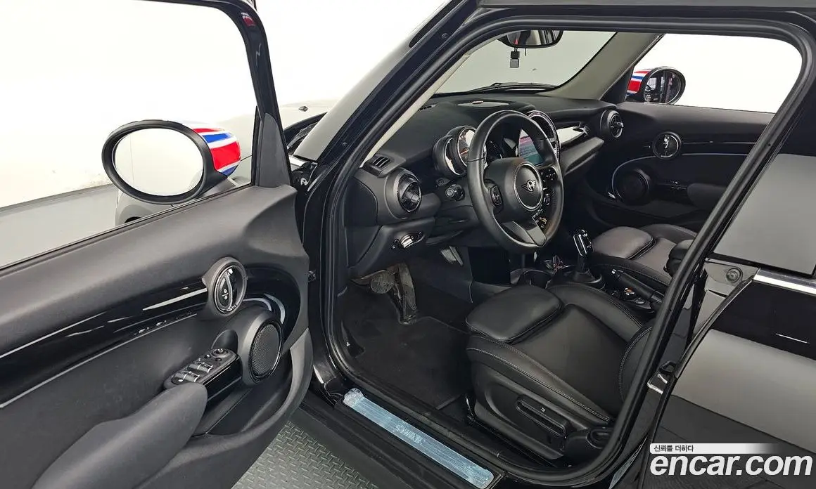 Mini Cooper 2022 1.5 автомат (гидро), фото 11