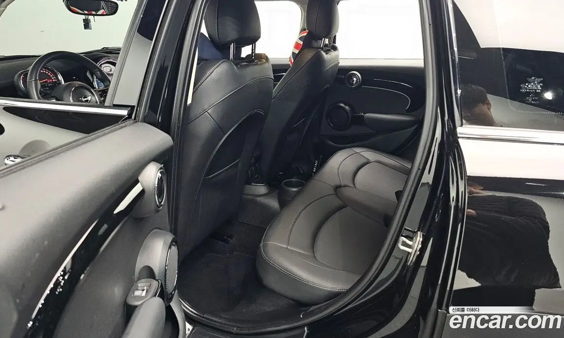 Mini Cooper 2022 1.5 автомат (гидро), фото 12