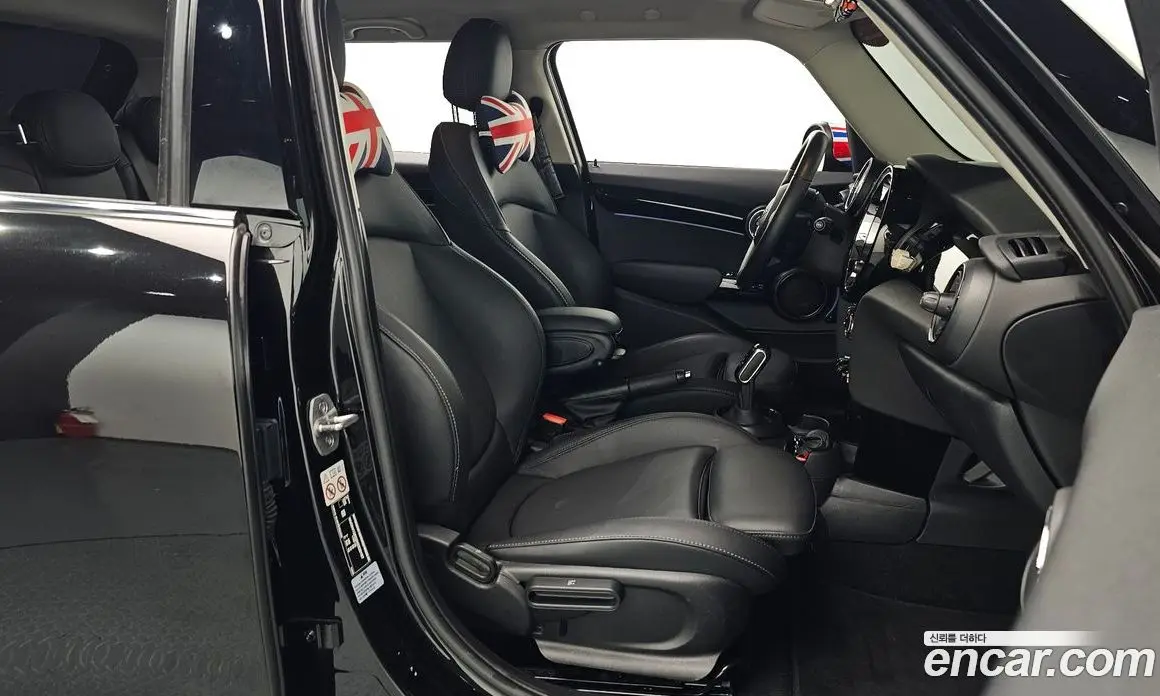 Mini Cooper 2022 1.5 автомат (гидро), фото 10