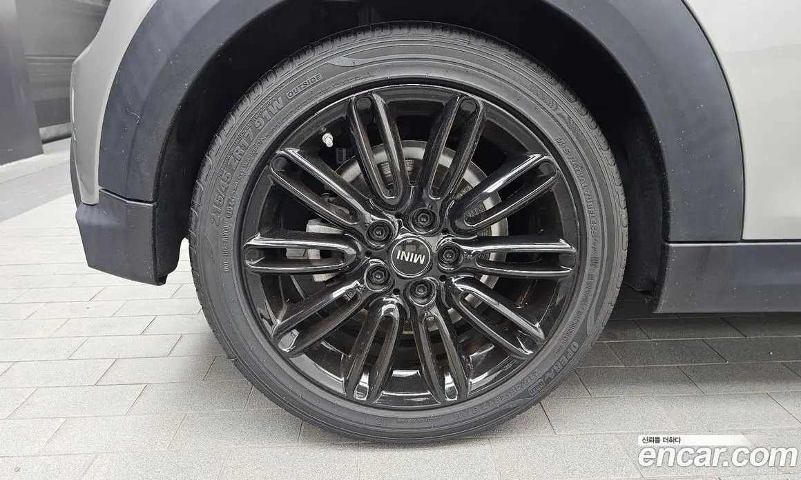 Mini Cooper 2024 1.5 автомат (гидро), фото 5 Mini Cooper 2024 1.5 автомат (гидро), фото 5
