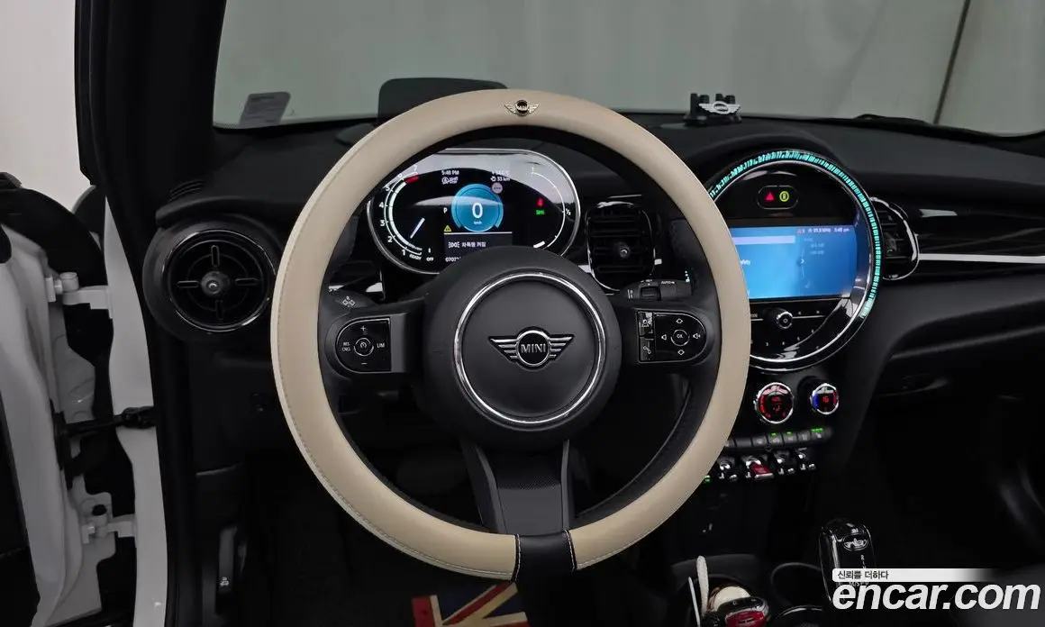 Mini Cooper Convertible 2024 1.5 автомат (гидро), фото 13 Mini Cooper Convertible 2024 1.5 автомат (гидро), фото 13