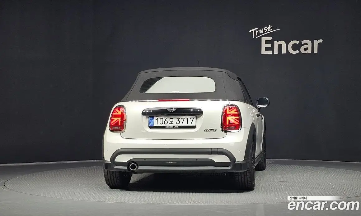 Mini Cooper Convertible 2024 1.5 автомат (гидро), фото 4 Mini Cooper Convertible 2024 1.5 автомат (гидро), фото 4