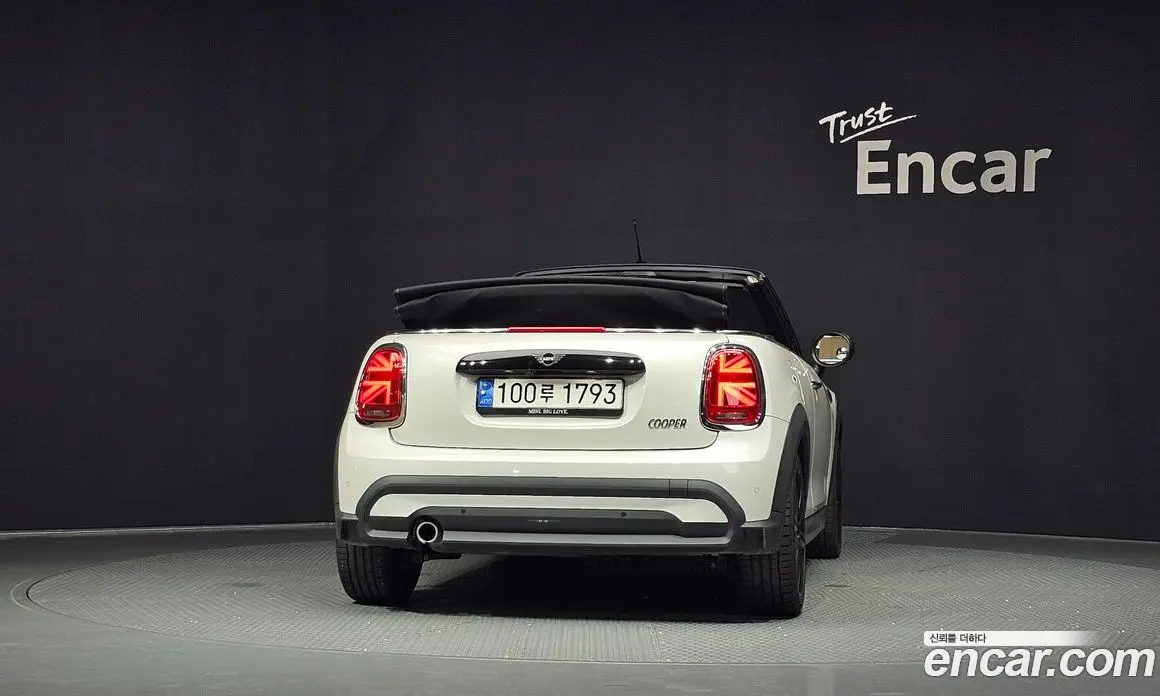Mini Cooper Convertible 2024 1.5 автомат (гидро), фото 4 Mini Cooper Convertible 2024 1.5 автомат (гидро), фото 4